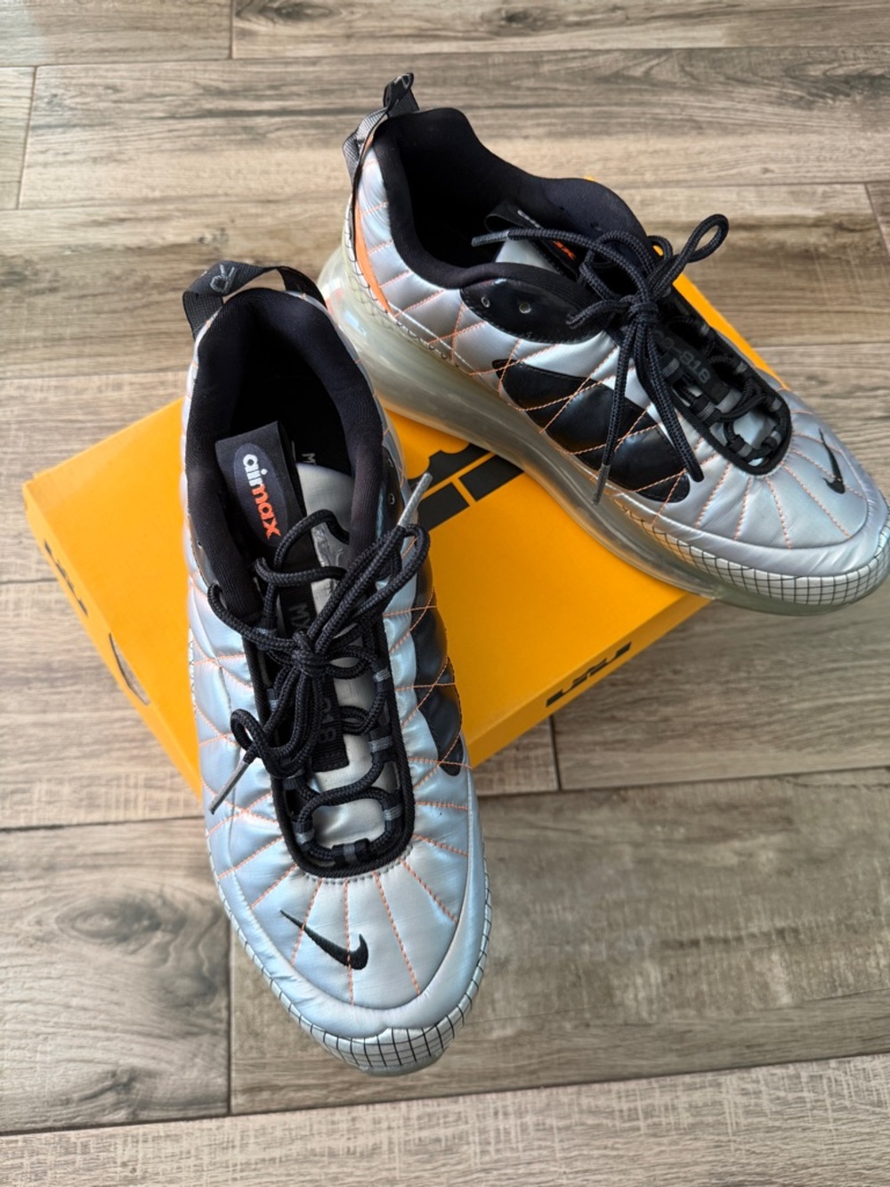 Sz 10 Nike Air Max MXMens Sneaker BV5841-001 Metallic Silver Black Orange